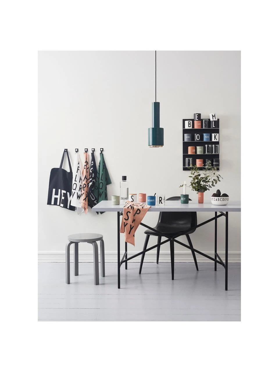 Design Letters Baumwoll-Geschirrtücher Classic in Weiß mit Designletters, 2 Stück, B 40 x L 60 cm 4 Design Letters Baumwoll-Geschirrtücher Classic in Weiß mit Designletters, 2 Stück, B 40 x L 60 cm – Bild 4