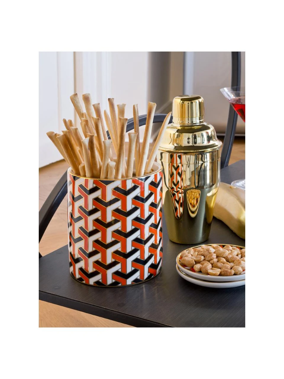 Cocktail-Shaker Royal in Gold, Edelstahl, Goldfarben, Ø 9 x H 21 cm Bloomingville Cocktail-Shaker Royal in Gold, Ø 9 x H 21 cmNur noch wenige verfügbar -Küche Geschäft Cocktail Shaker Royal in Gold 1