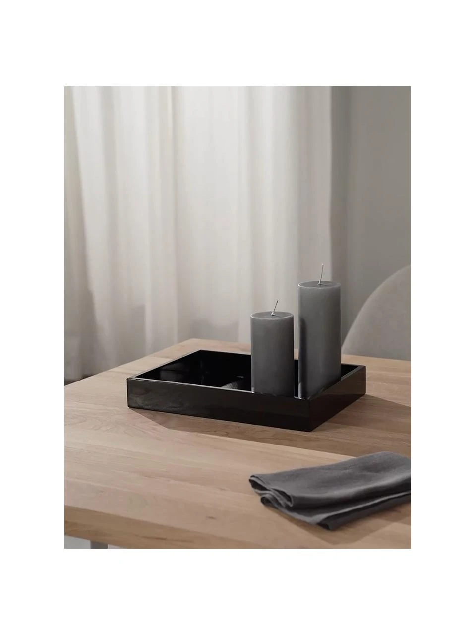 Westwing Collection Großes Hochglanz-Tablett Hayley in Schwarz, B 24 x T 33 cm 2 Westwing Collection Großes Hochglanz-Tablett Hayley in Schwarz, B 24 x T 33 cm – Bild 2