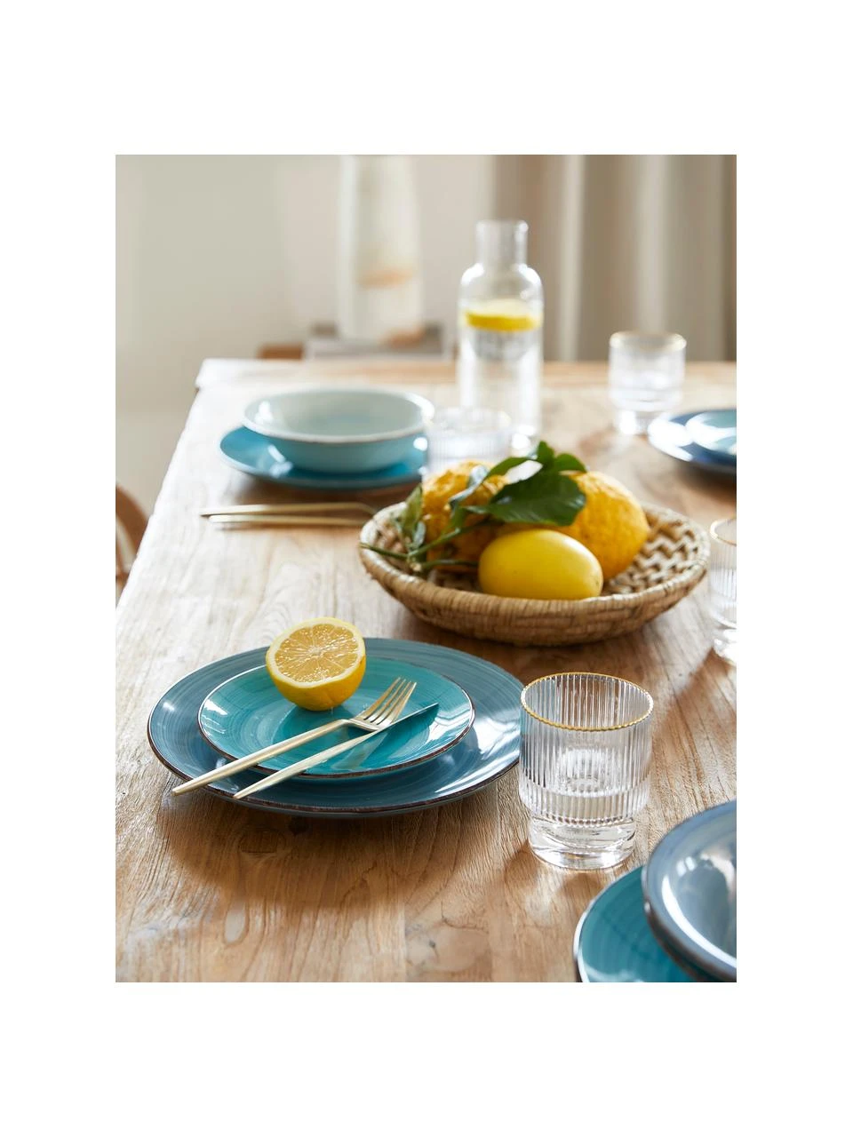 Handbemaltes Geschirr-Set Baita in Blautönen, 6 Personen (18-tlg.), Steingut (Dolomitstein), handbemalt, Blautöne, Set mit verschiedenen Größen Villa D'Este Home Tivoli Handbemaltes Geschirr-Set Baita in Blautönen, 6 Personen (18-tlg.), Set mit verschiedenen Größen -Küche Geschäft Handbemaltes Geschirr Set Baita in Blautonen 6 Personen 18 tlg 5