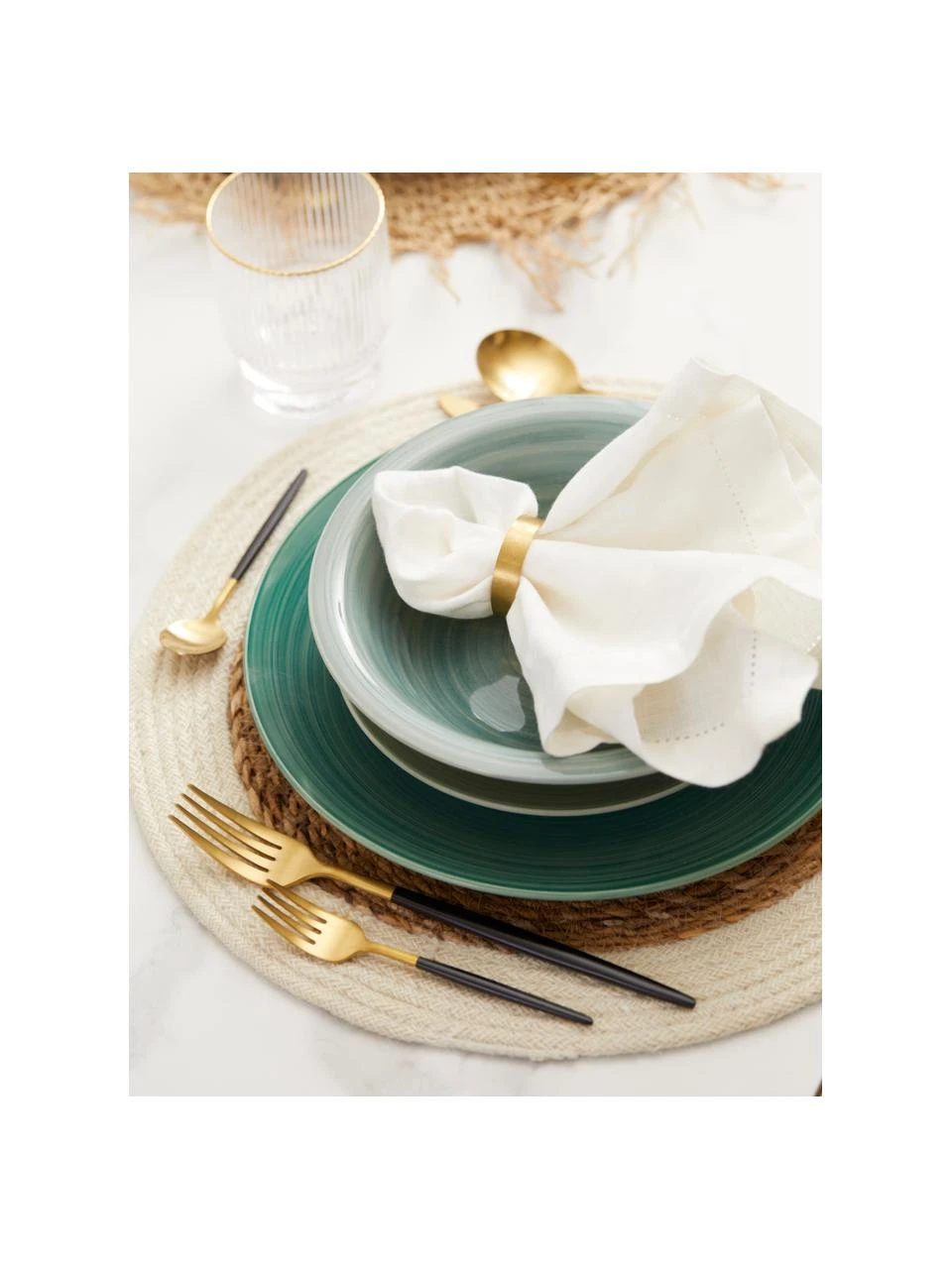 Handbemaltes Geschirr-Set Lucca in Grüntönen, 6 Personen (18-tlg.), Steingut, Grüntöne, 6 Personen (18-tlg.) Westwing Collection Handbemaltes Geschirr-Set Lucca in Grüntönen, 6 Personen (18-tlg.) -Küche Geschäft Handbemaltes Geschirr Set Lucca in Gruntonen 6 Personen 18 tlg 3