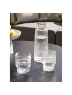 Westwing Collection Handgefertigte Wasserkaraffe Minna mit Rillenrelief, 1.1 L, Ø 10 x H 25 cm, 1.1 L -Küche Geschäft Handgefertigte Wasserkaraffe Minna mit Rillenrelief 11 L 2