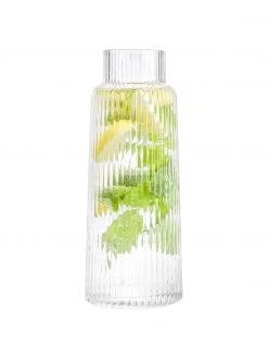 Westwing Collection Handgefertigte Wasserkaraffe Minna mit Rillenrelief, 1.1 L, Ø 10 x H 25 cm, 1.1 L -Küche Geschäft Handgefertigte Wasserkaraffe Minna mit Rillenrelief 11 L 4