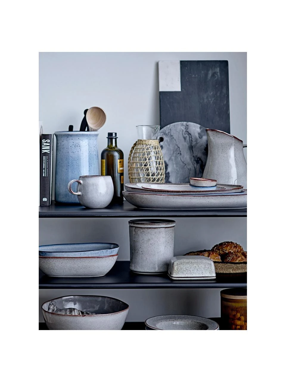 Bloomingville Handgemachte Butterdose Sandrine aus Steingut, B 14 x H 6 cm 2 Bloomingville Handgemachte Butterdose Sandrine aus Steingut, B 14 x H 6 cm – Bild 2