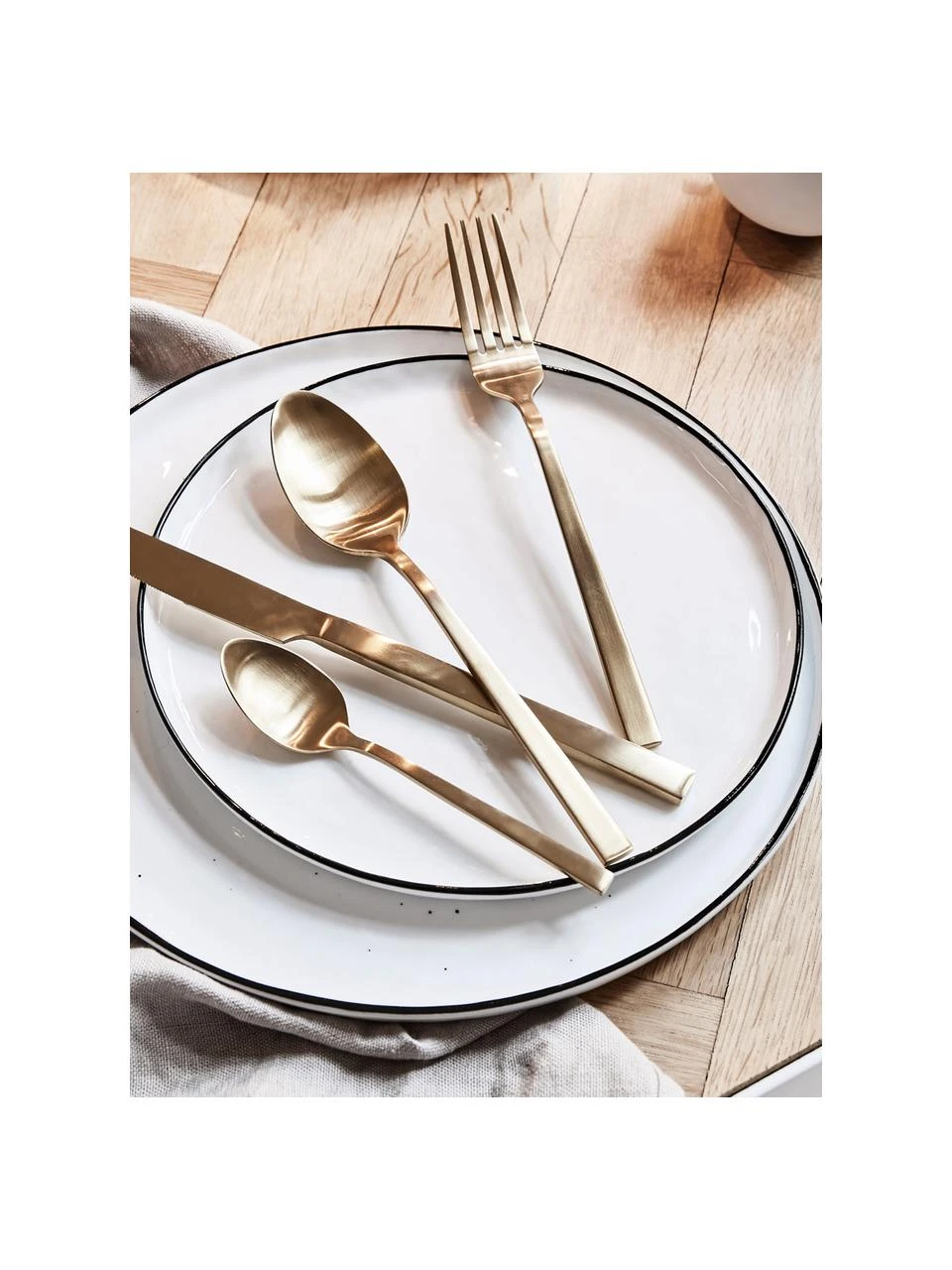 Handgemachte Dessertteller Salt mit schwarzem Rand, 4 Stück, Porzellan, Gebrochenes Weiß, Schwarz, Ø 18 cm Broste Copenhagen Handgemachte Dessertteller Salt mit schwarzem Rand, 4 Stück, Ø 18 cm -Küche Geschäft Handgemachte Dessertteller Salt mit schwarzem Rand 4 Stuck 4