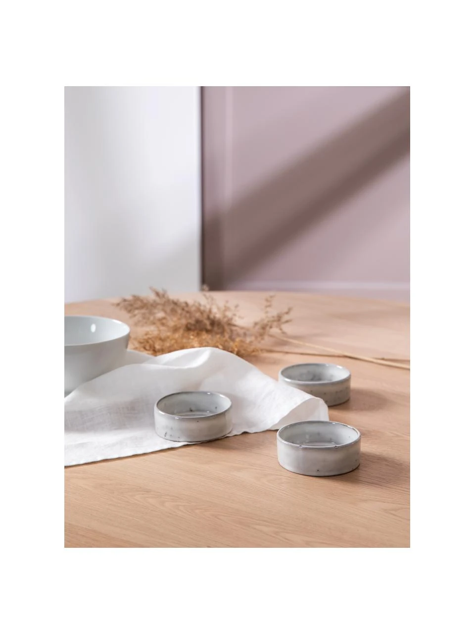 Broste Copenhagen Handgemachte Dipschalen Nordic Sand Ø 8 cm aus Steingut, 4 Stück, Ø 8 x H 3 cm 2 Broste Copenhagen Handgemachte Dipschalen Nordic Sand Ø 8 cm aus Steingut, 4 Stück, Ø 8 x H 3 cm – Bild 2