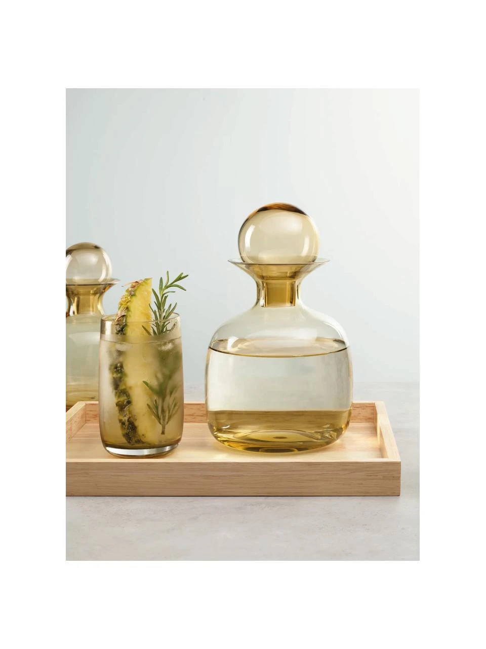 Handgemachte Karaffe Colored in Bernsteinfarben transparent, 1.5 L, Glas, Bernsteinfarben, transparent, H 25 cm, 1.5 L Asa Handgemachte Karaffe Colored in Bernsteinfarben transparent, 1.5 L, H 25 cm, 1.5 L -Küche Geschäft Handgemachte Karaffe Colored in Bernsteinfarben transparent 15 L 1