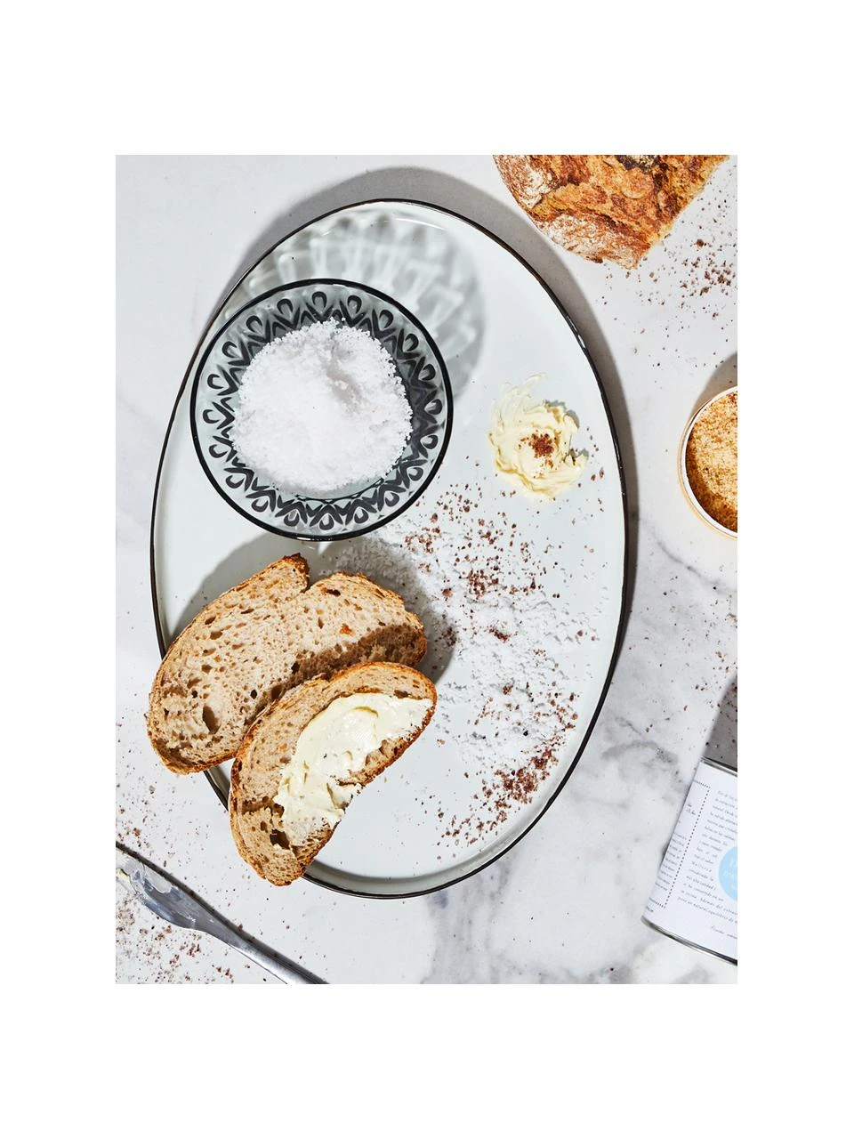 Broste Copenhagen Handgemachte Servierplatte Salt mit schwarzem Rand, L 30 x B 20 cm 5 Broste Copenhagen Handgemachte Servierplatte Salt mit schwarzem Rand, L 30 x B 20 cm – Bild 5