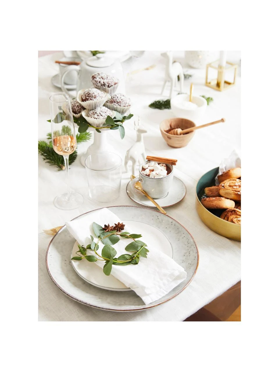 Broste Copenhagen Handgemachte Speiseteller Nordic Sand aus Steingut, 4 Stück, Ø 26 cm 2 Broste Copenhagen Handgemachte Speiseteller Nordic Sand aus Steingut, 4 Stück, Ø 26 cm – Bild 2