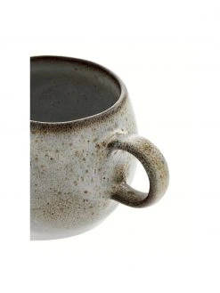 Bloomingville Handgemachte Tasse Sandrine in Beige, Ø 10 x H 10 cm, 400 ml 10 Bloomingville Handgemachte Tasse Sandrine in Beige, Ø 10 x H 10 cm, 400 ml -Küche Geschäft Handgemachte Tasse Sandrine in Beige 4