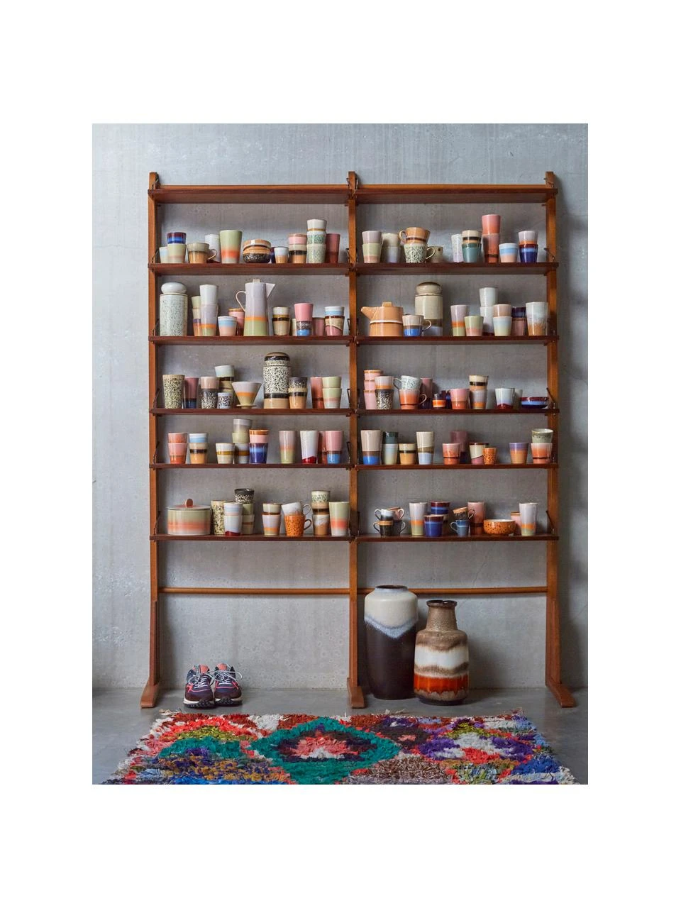 Handgemachte Tassen 70's im Retro Style, 4 Stück, Steingut, Schwarz, Weiß, Ø 12 x H 9 cm, 300 ml HKliving Handgemachte Tassen 70's im Retro Style, 4 Stück, Ø 12 x H 9 cm, 300 ml -Küche Geschäft Handgemachte Tassen 70s im Retro Style 4 Stuck 5