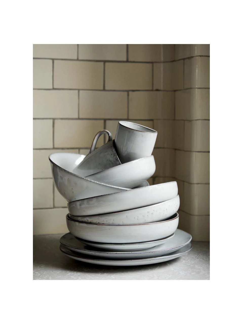 Handgemachter Küchenutensilienhalter Nordic Sand aus Steingut, Steingut, Grau, Ø 9 x H 15 cm Broste Copenhagen Handgemachter Küchenutensilienhalter Nordic Sand aus Steingut, Ø 9 x H 15 cm -Küche Geschäft Handgemachter Kuchenutensilienhalter Nordic Sand aus Steingut 1