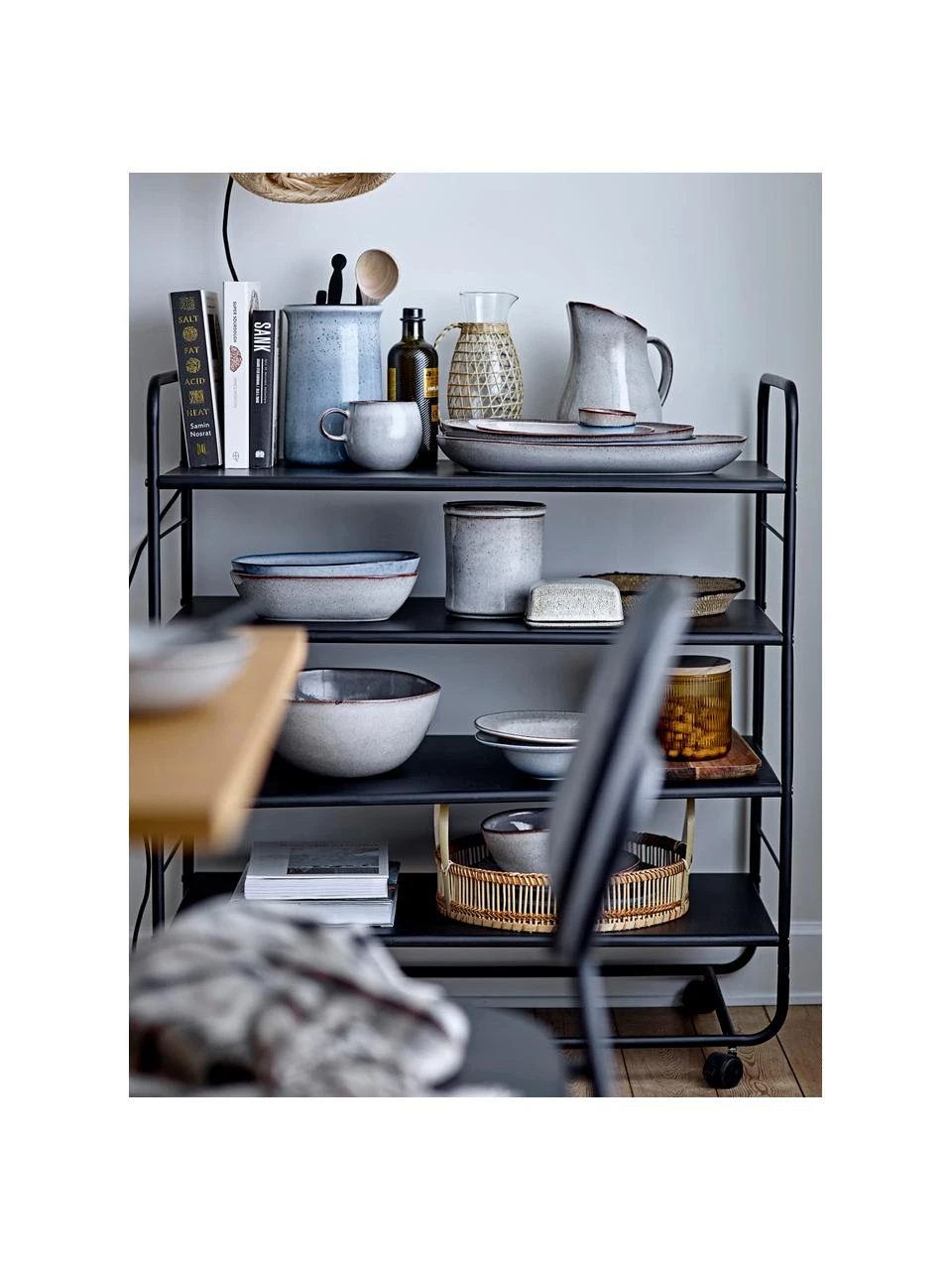 Bloomingville Handgemachter Suppenteller Sandrine aus Steingut, Ø 22 cm 2 Bloomingville Handgemachter Suppenteller Sandrine aus Steingut, Ø 22 cm – Bild 2