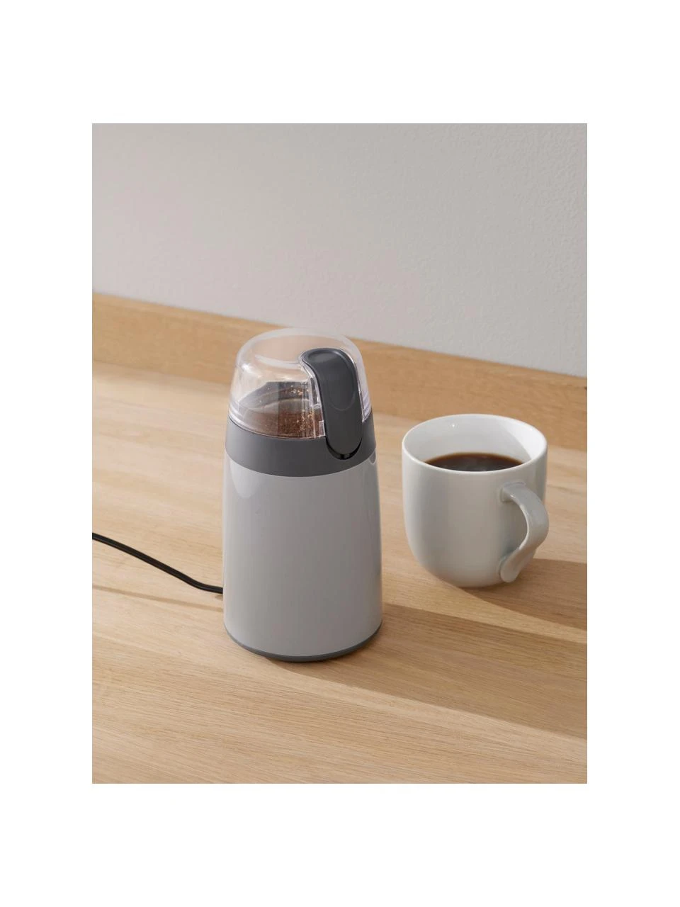 Stelton Kaffeemühle Emma in Grau glänzend, Ø 10 x H 19 cm 2 Stelton Kaffeemühle Emma in Grau glänzend, Ø 10 x H 19 cm – Bild 2