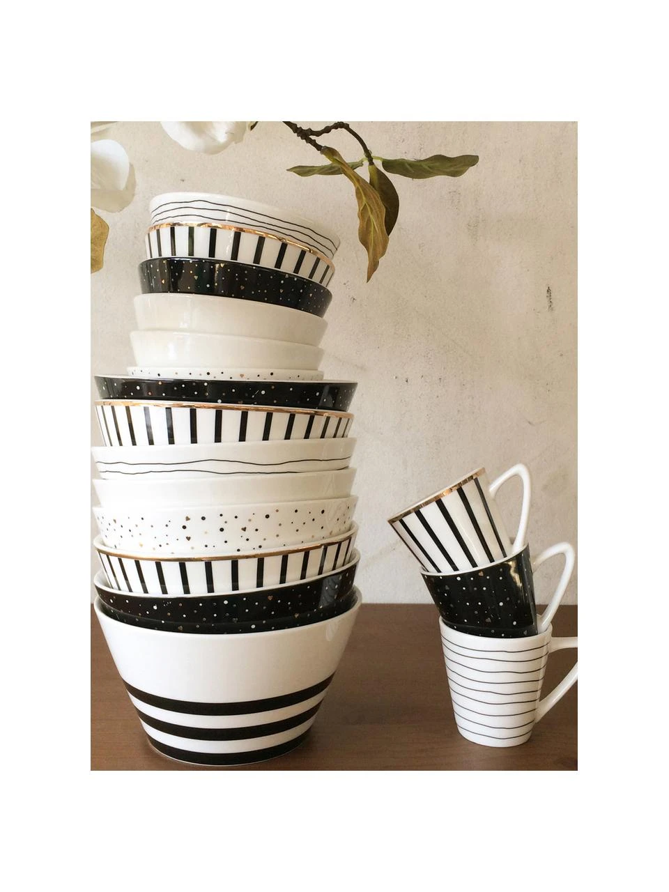 Dutch Rose Kleine Schälchen Pluto Loft mit Streifendekor und Goldrand, 4 Stück, Ø 10 x H 6 cm 6 Dutch Rose Kleine Schälchen Pluto Loft mit Streifendekor und Goldrand, 4 Stück, Ø 10 x H 6 cm – Bild 6