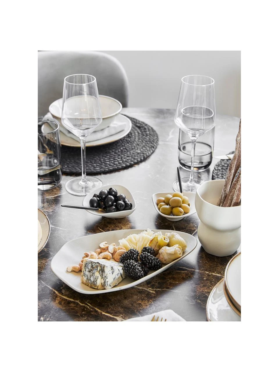 Broste Copenhagen Kleine Steingut-Servierplatte Limfjord in organischer Form, L 24 x B 15 cm, L 24 x H 2 cm 2 Broste Copenhagen Kleine Steingut-Servierplatte Limfjord in organischer Form, L 24 x B 15 cm, L 24 x H 2 cm – Bild 2