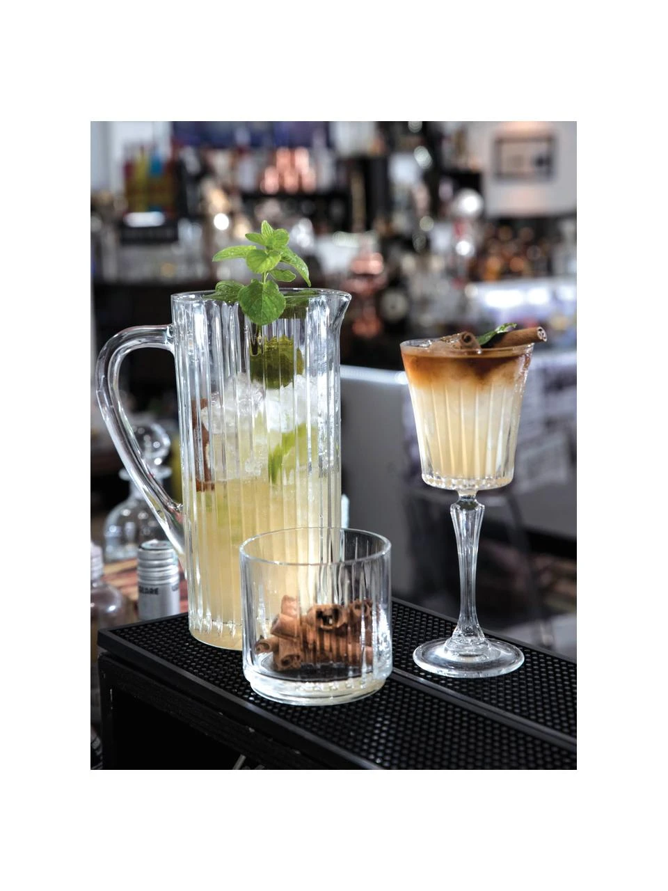 Kristall-Weingläser Timeless mit Rillenrelief, 18er-Set (6 Personen), Luxion-Kristallglas, Transparent, Set in verschiedenen Größen RCR Kristall-Weingläser Timeless mit Rillenrelief, 18er-Set (6 Personen), Set in verschiedenen Größen -Küche Geschäft Kristall Weinglaser Timeless mit Rillenrelief 18er Set 6 Personen 1