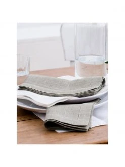 Erika Vaitkute Leinen-Servietten Alanta mit Hohlsaum, 6 Stück, B 42 x L 42 cmNur noch 1 Artikel verfügbar 11 Erika Vaitkute Leinen-Servietten Alanta mit Hohlsaum, 6 Stück, B 42 x L 42 cmNur noch 1 Artikel verfügbar -Küche Geschäft Leinen Servietten Alanta mit Hohlsaum 6 Stuck 16