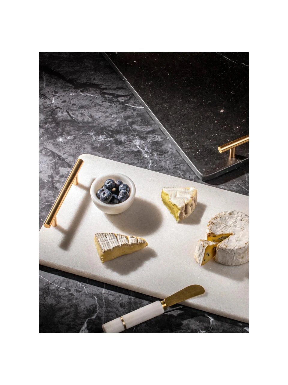 Ladelle Marmor-Servierplatte Emerson in Weiß L 40 x B 24 cm 2 Ladelle Marmor-Servierplatte Emerson in Weiß L 40 x B 24 cm – Bild 2