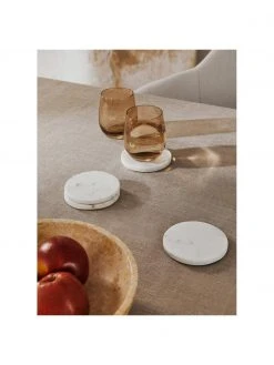 Westwing Collection Marmor-Untersetzer Callum in Weiß, 4 Stück, Ø 10 x H 1 cm -Küche Geschäft Marmor Untersetzer Callum in Weiss 4 Stuck 2