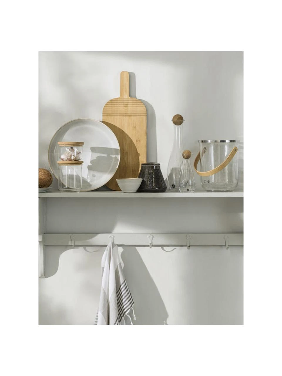 Mundgeblasene Karaffe Eden mit Holzdeckel, 1 L, H 35 cm, 1 L 6 Mundgeblasene Karaffe Eden mit Holzdeckel, 1 L, H 35 cm, 1 L – Bild 6