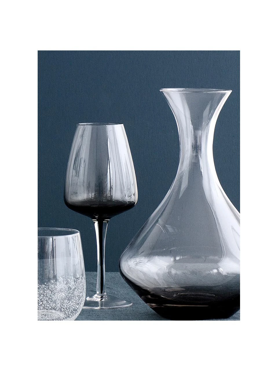 Broste Copenhagen Mundgeblasene Karaffe Smoke mit grauem Farbverlauf, 1.6 L, H 25 cm, 1.6 L 5 Broste Copenhagen Mundgeblasene Karaffe Smoke mit grauem Farbverlauf, 1.6 L, H 25 cm, 1.6 L – Bild 5