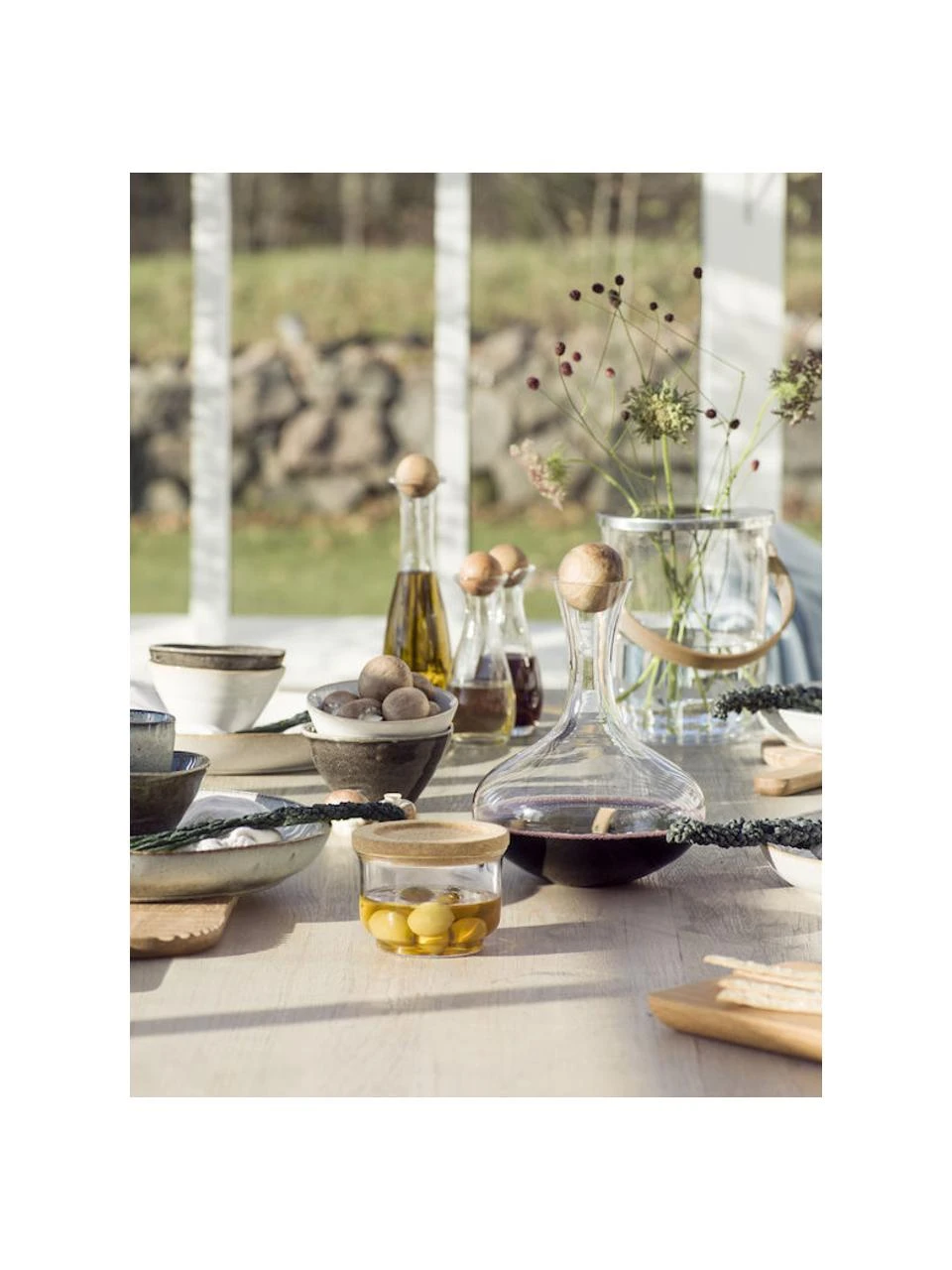 Mundgeblasener Dekanter Eden mit Holzdeckel, 2 L, H 27 cm, 2 L 2 Mundgeblasener Dekanter Eden mit Holzdeckel, 2 L, H 27 cm, 2 L – Bild 2