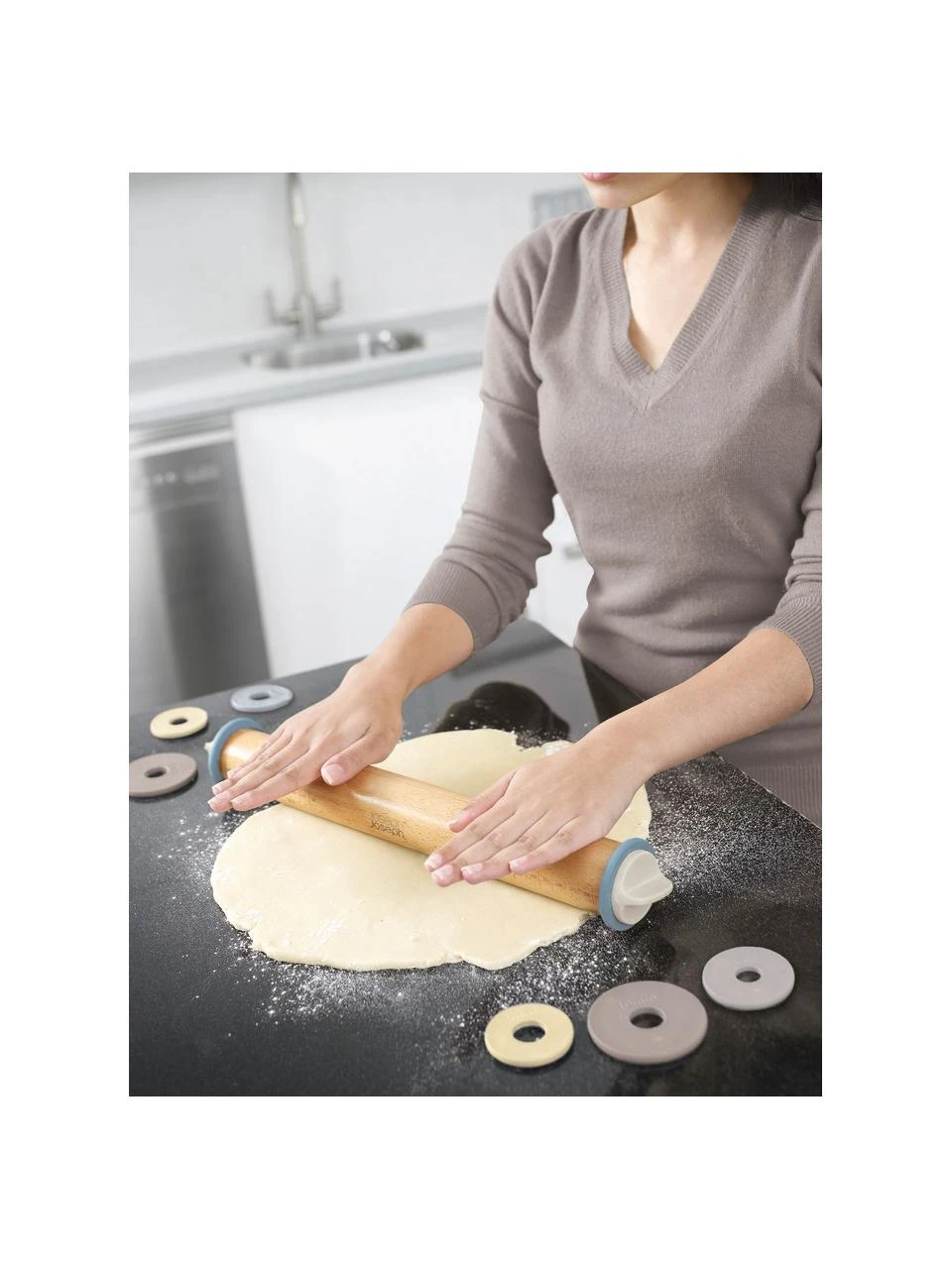 Joseph Joseph Nudelholz Pin, verstellbar, Ø 7 x L 44 cm 2 Joseph Joseph Nudelholz Pin, verstellbar, Ø 7 x L 44 cm – Bild 2