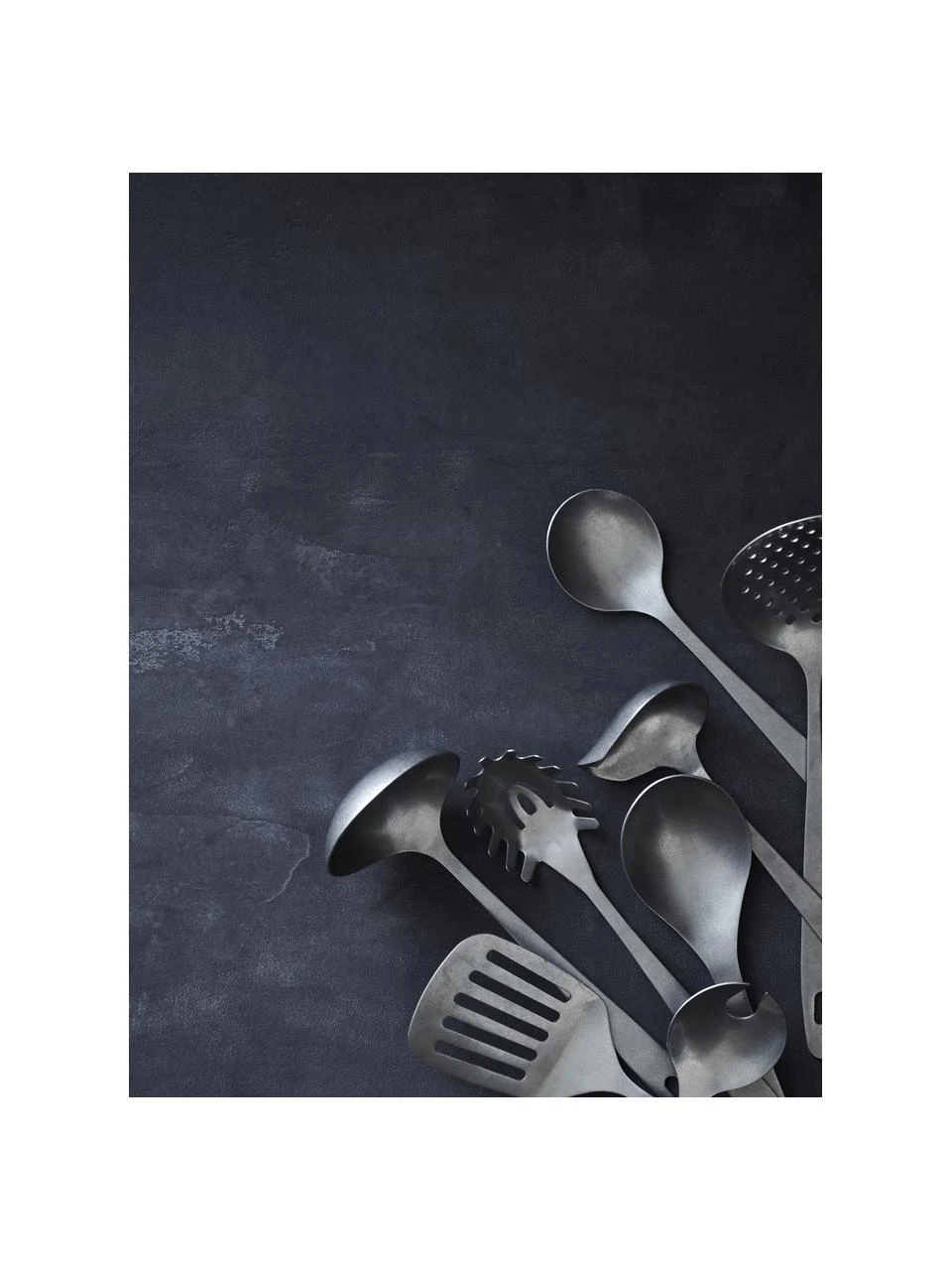 Schaumlöffel Daily in Silber mit mattem Finish, Edelstahl, gebürstet Das Besteck ist aus Edelstahl gefertigt. Somit ist es langlebig, rostet nicht und ist resistent gegen Bakterien., Silberfarben, L 29 cm Nicolas Vahé Schaumlöffel Daily in Silber mit mattem Finish, L 29 cm -Küche Geschäft Schaumloffel Daily in Silber mit mattem Finish 4