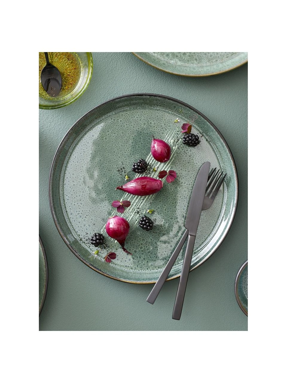 Bitz Speiseteller Gastro aus Steingut in Grün, 2 Stück, Ø 27 x H 2 cm 2 Bitz Speiseteller Gastro aus Steingut in Grün, 2 Stück, Ø 27 x H 2 cm – Bild 2