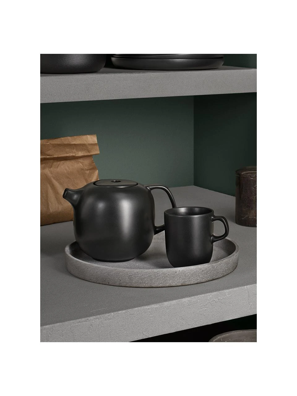 Eva Solo Tassen Nordic Kitchen aus Steingut in Schwarz matt, 4 Stück, Ø 8 cm, 300 mlNur noch wenige verfügbar 2 Eva Solo Tassen Nordic Kitchen aus Steingut in Schwarz matt, 4 Stück, Ø 8 cm, 300 mlNur noch wenige verfügbar – Bild 2